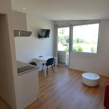 Cassin - Next To Tramway Line 2 Near Airport * Nice