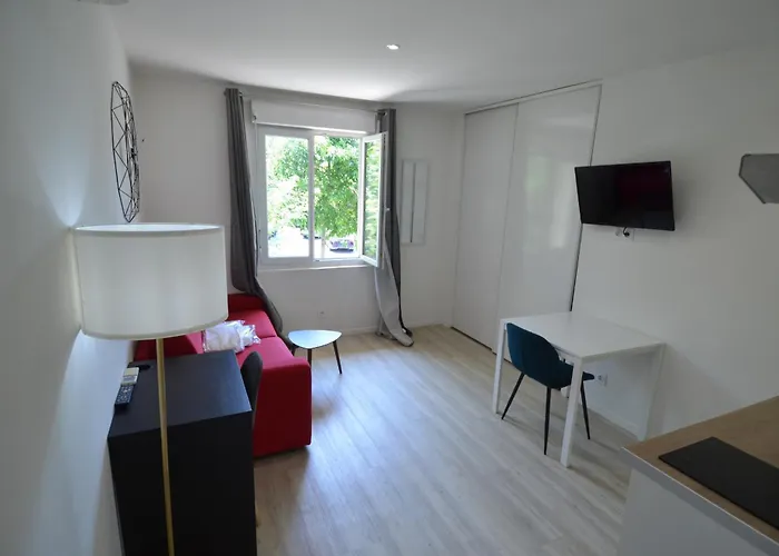 Cassin - Next To Tramway Line 2 Near Airport شقة *