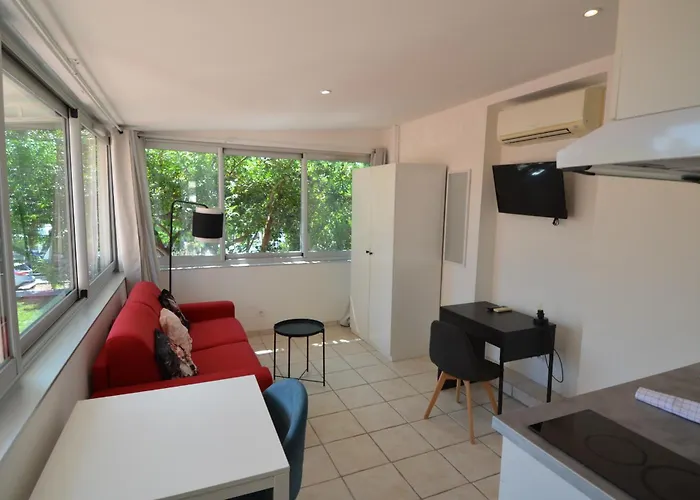 Cassin - Next To Tramway Line 2 Near Airport *