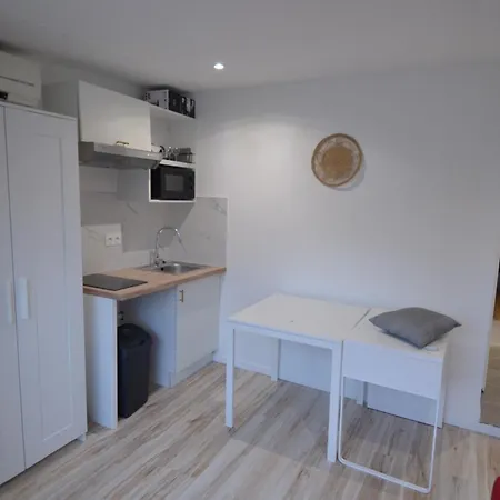 Cassin - Next To Tramway Line 2 Near Airport *