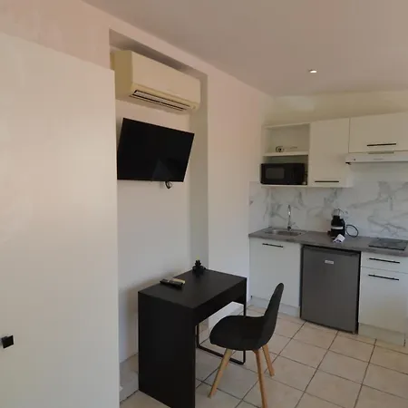 Apartment Cassin - Next To Tramway Line 2 Near Airport Nice
