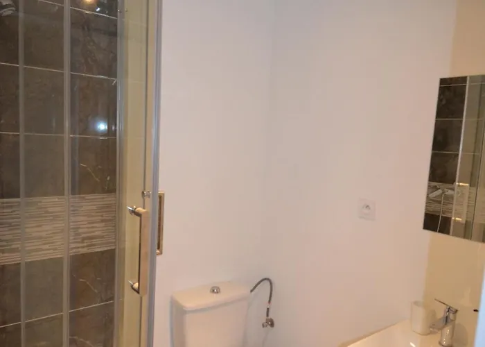 Cassin - Next To Tramway Line 2 Near Airport * Nice